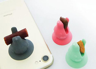 Picture pawfect – attract pets to take pictures