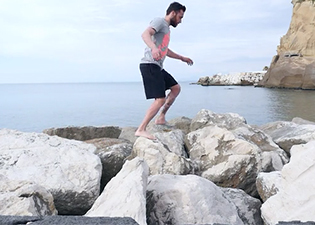 Wear nakefit soles, so that the summer more comfortable!