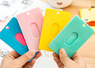 Do you also have a favorite card holder?